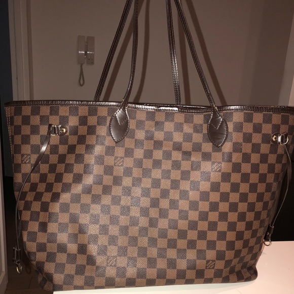 Louis Vuitton Handbags - Louis Vuitton Damier Ebene Neverfull GM